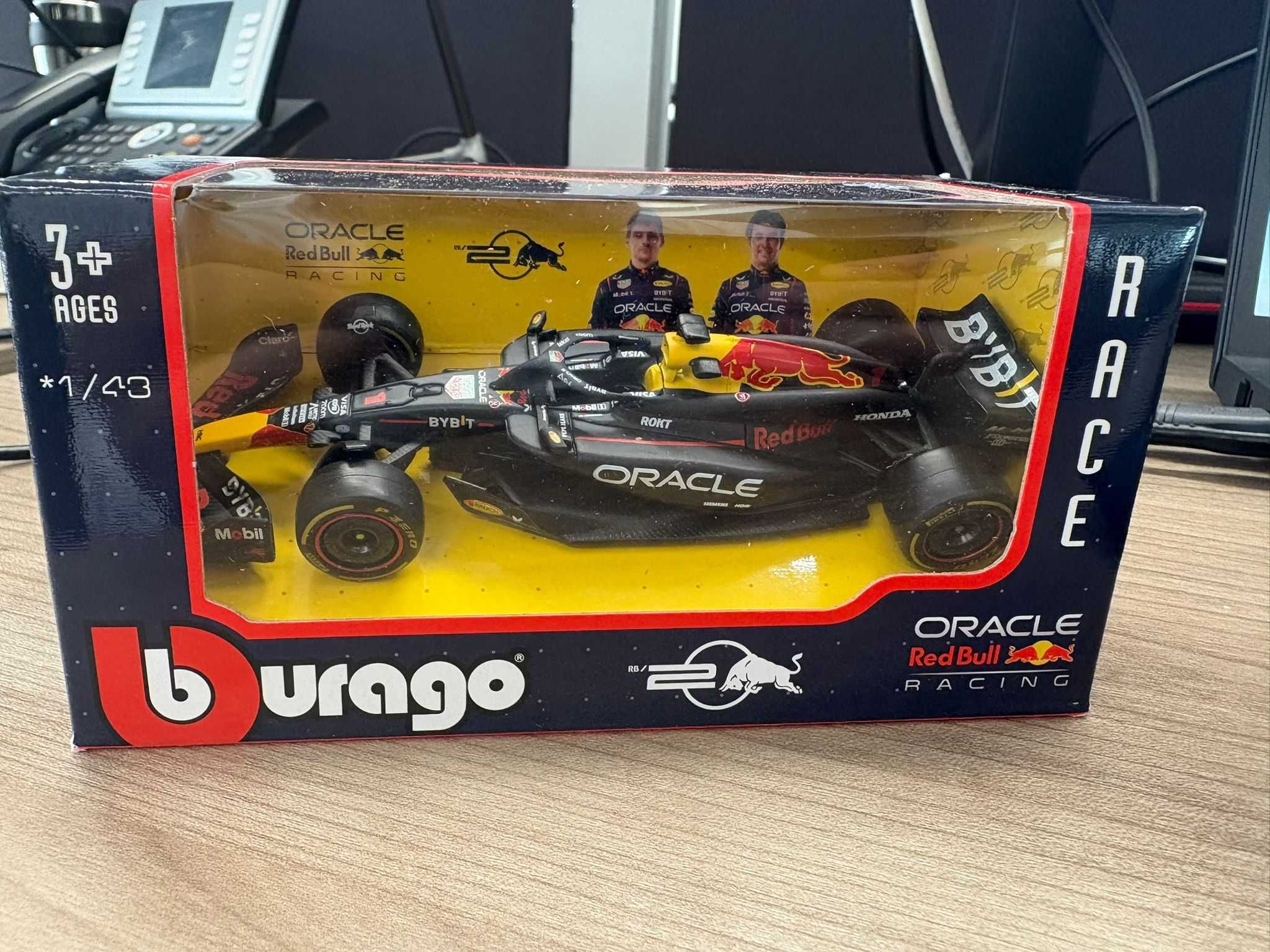 Miniatura MaxVerstappen-RB16B-RB18-RB19-RB20+Miniatura Miguel Oliveira