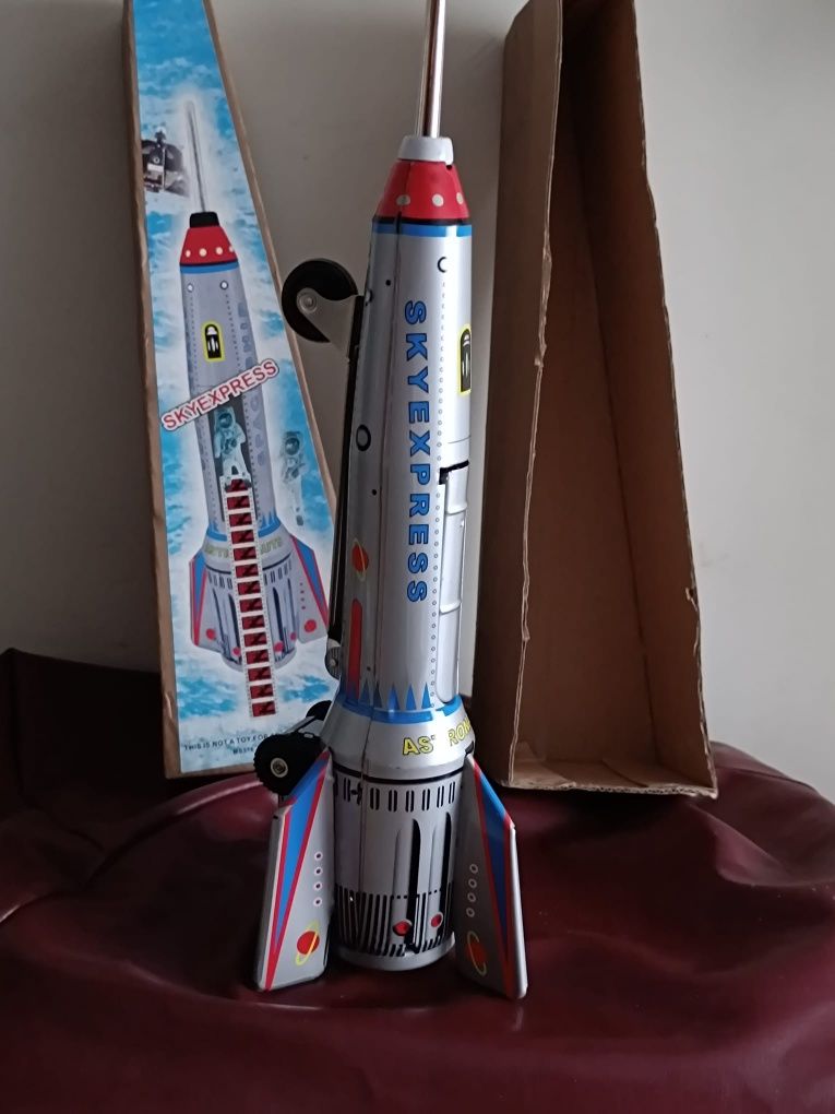 Foguetão Vintage de Coleção