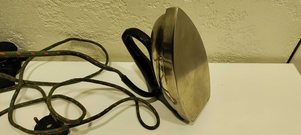 Утюг СССР Рабочий , мини 15 см