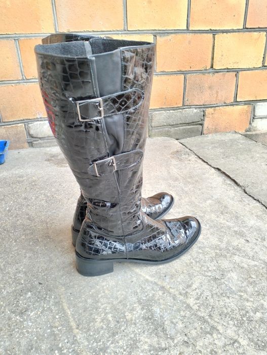 Жіночі шкіряні сапожки