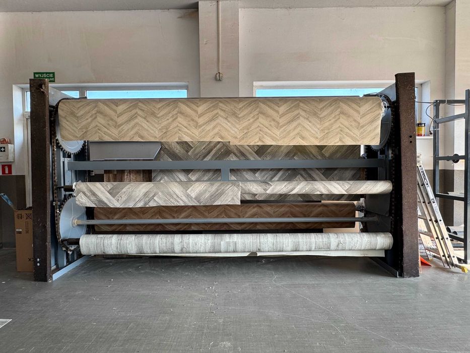 Stojak na wykładziny - elektryczny / 8 rolek PCV/DYWANOWE