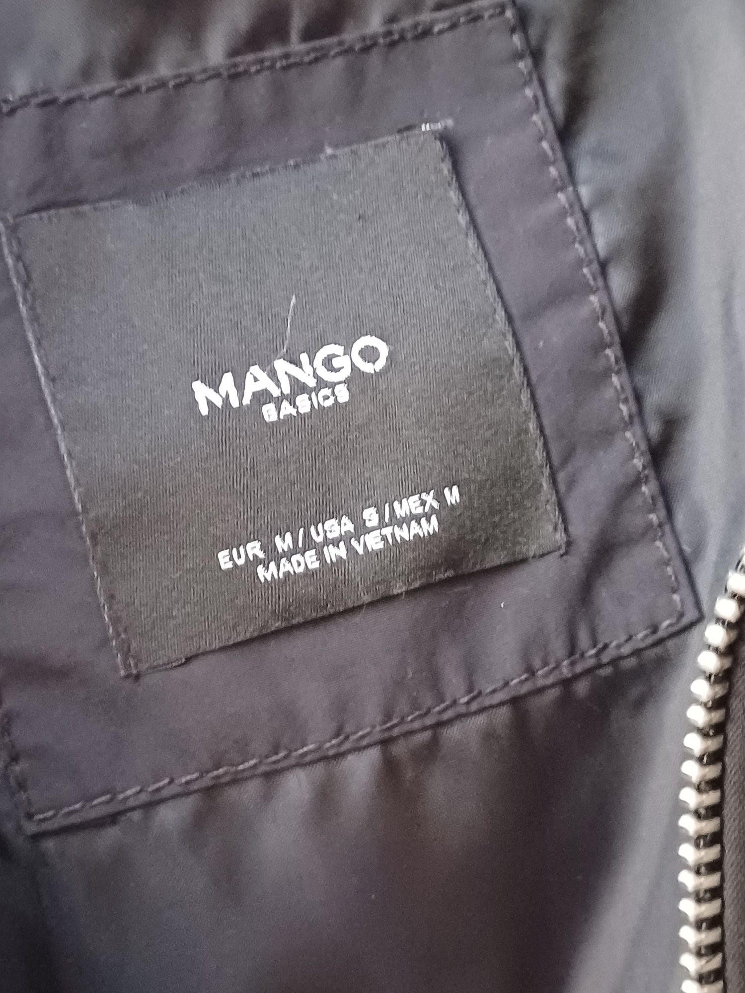 Kispo preto Mango M