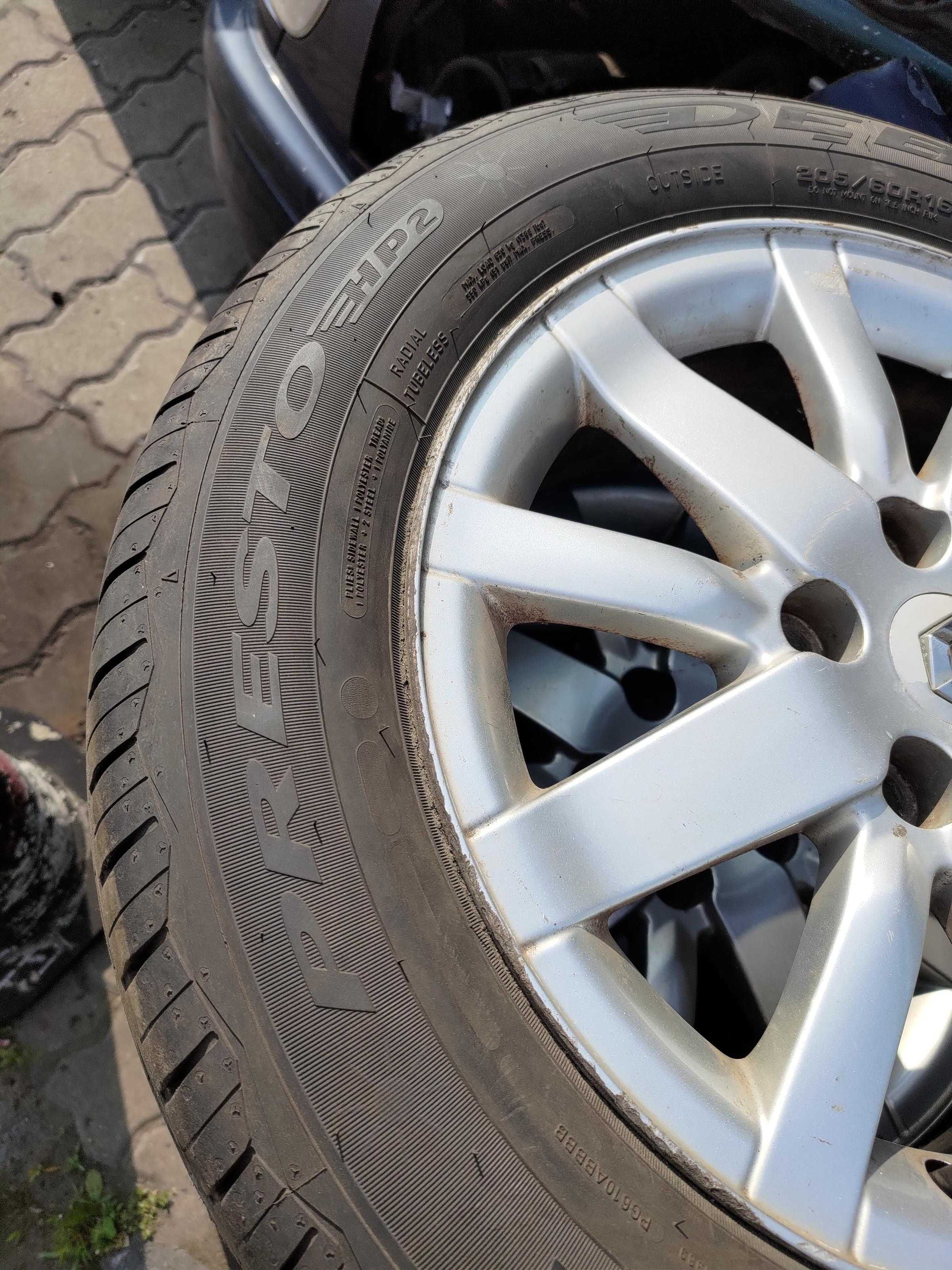 4 koła Alufelgi Dębica Presto 205 60 R16 8mm 22rok Megane Scenic 3 III