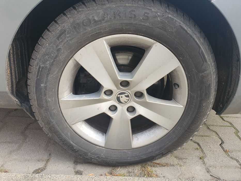 Felgi z oponami zimowymi 215/60 R16