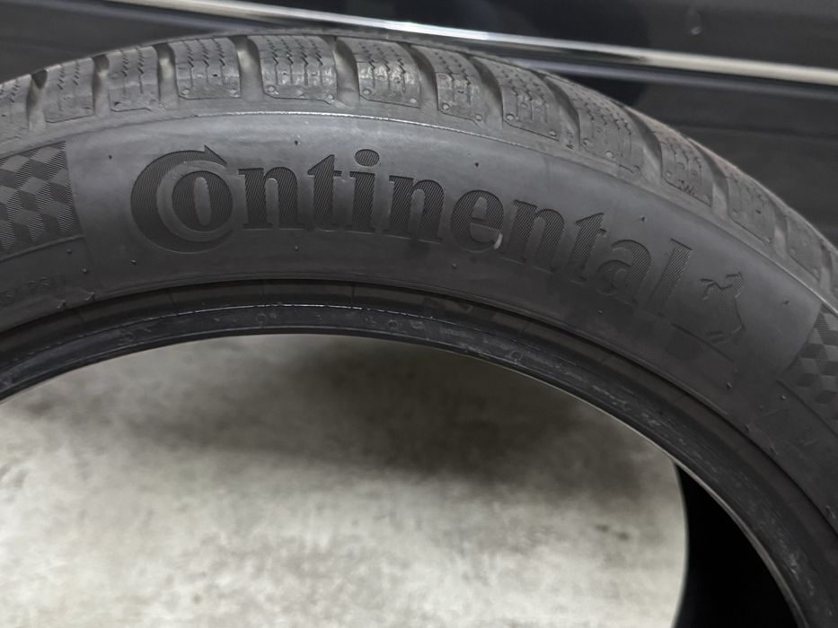 Pneu Continental 245 45 R18