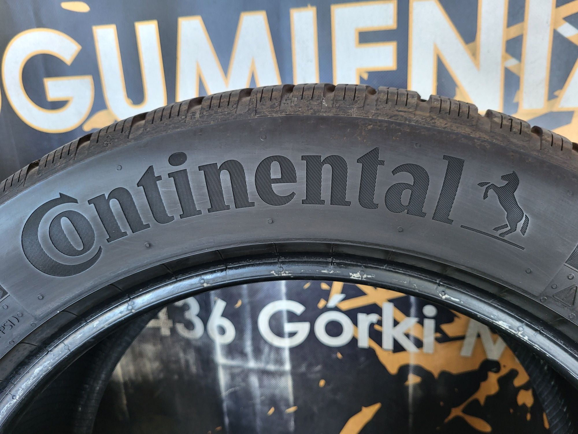 Opony zimowe 235/55/18 Continental 23rok