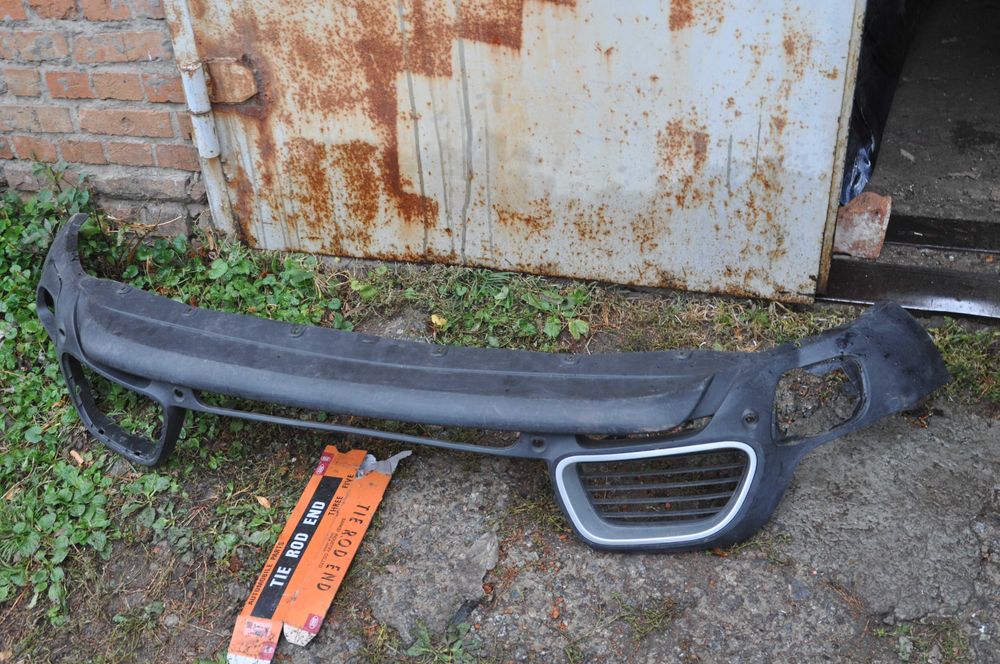 Citroen C5 Aircross 9825347477 накладка передний бампер