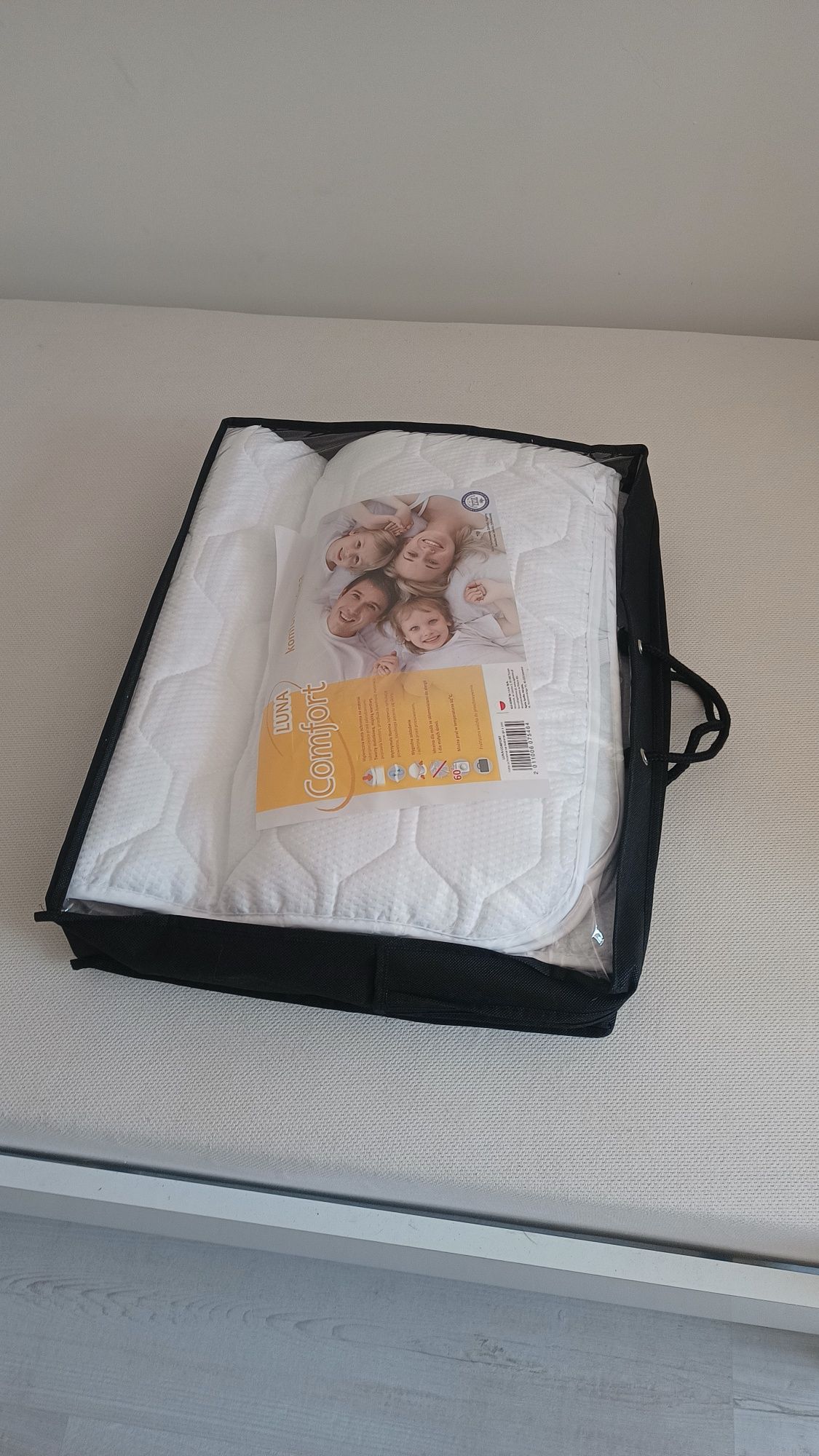 Łóżko dziecięce MIA MI08 90x200 stelaż, materac, pokrowiec Agata Meble