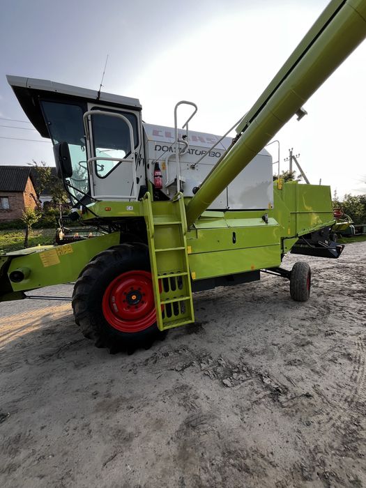 Комбайн зернозбиральний Claas Dominator 130 2006 p Свіжий