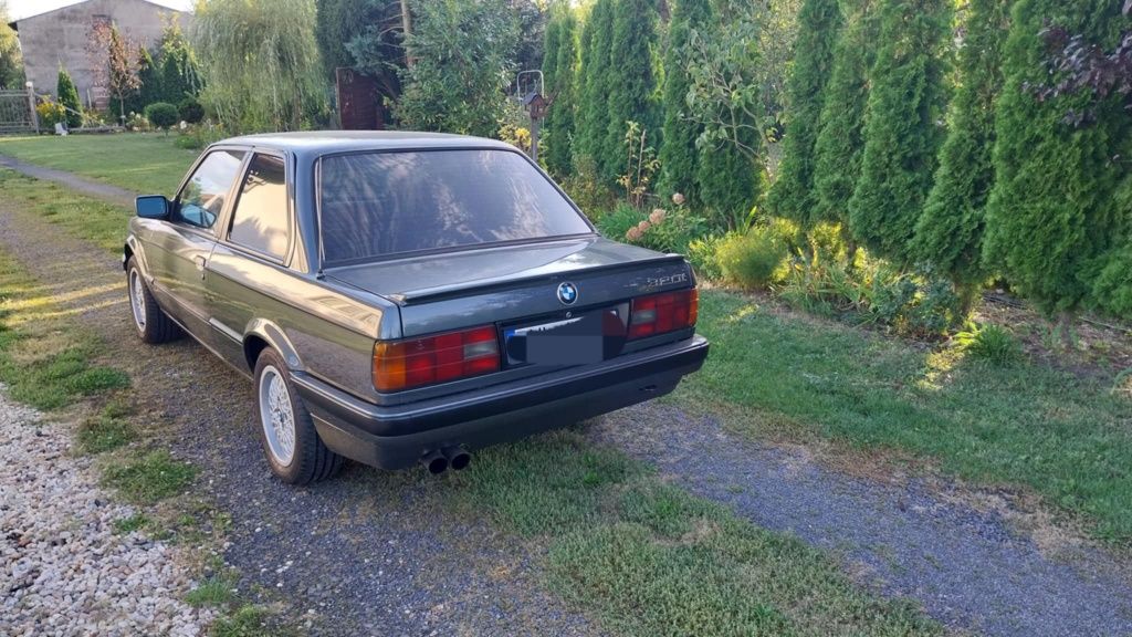 Sprzedam Bmw 3  model e30