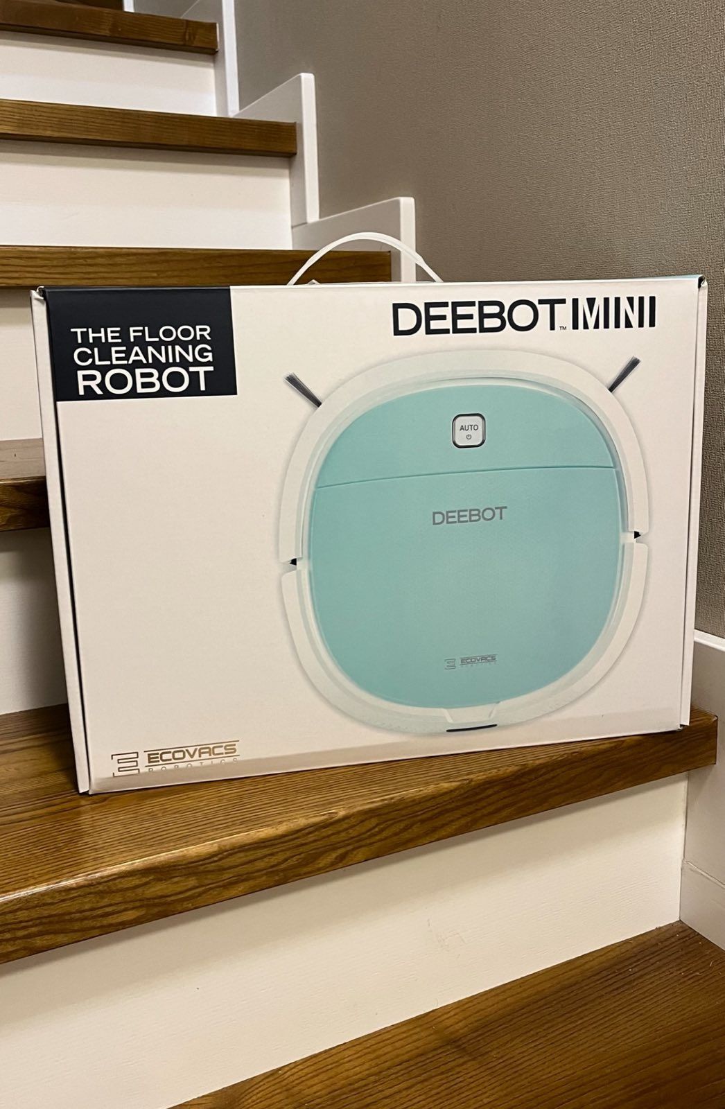 Моющий Робот-пылесос ECOVACS DEEBOT mini DK560