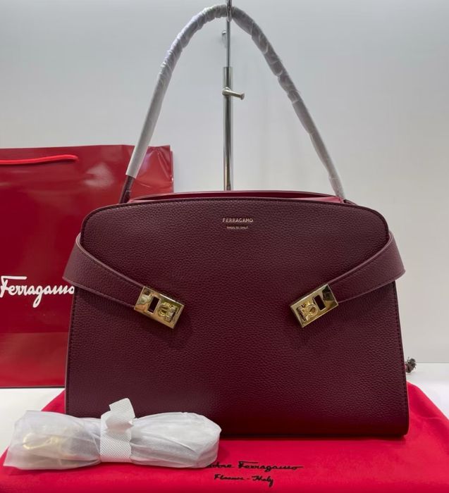 Нова шкіряна бордова сумка в стилі Ferragamo Hug