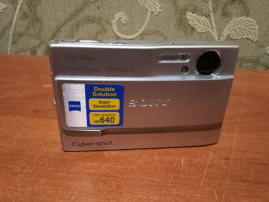 Продам фотоаппарат soni cyber shot Dsc -T9