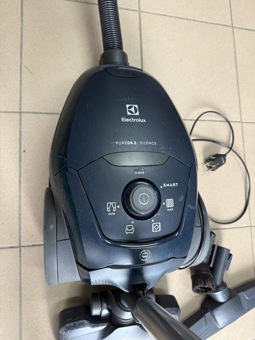 Пилосос ELECTROLUX PD82-ALRG. Безшумний