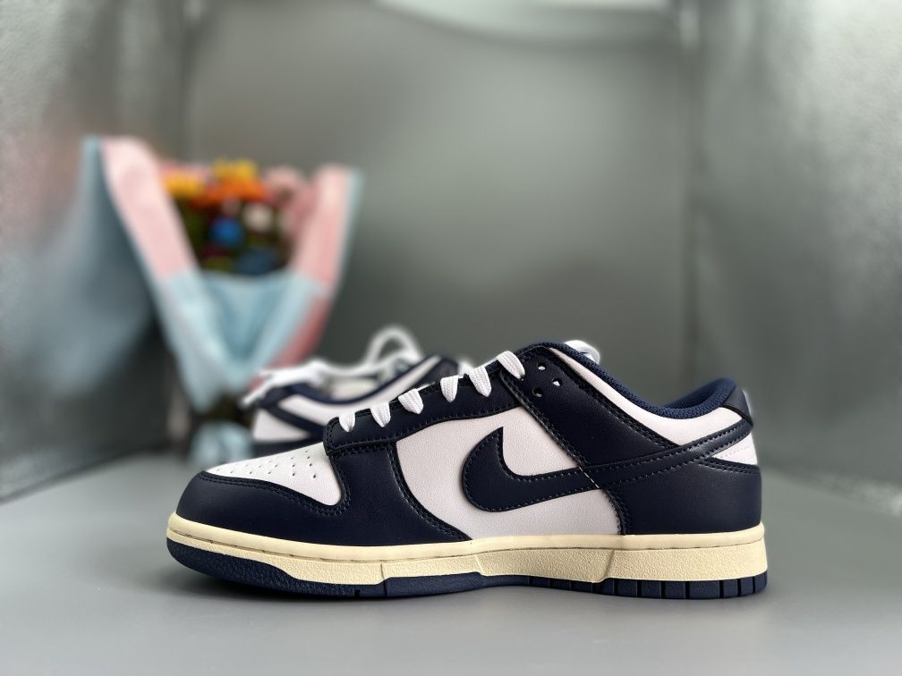 Nike Dunk Low Vintage Navy