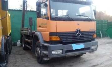 Bramowiec Mercedes-Benz Atego 1828