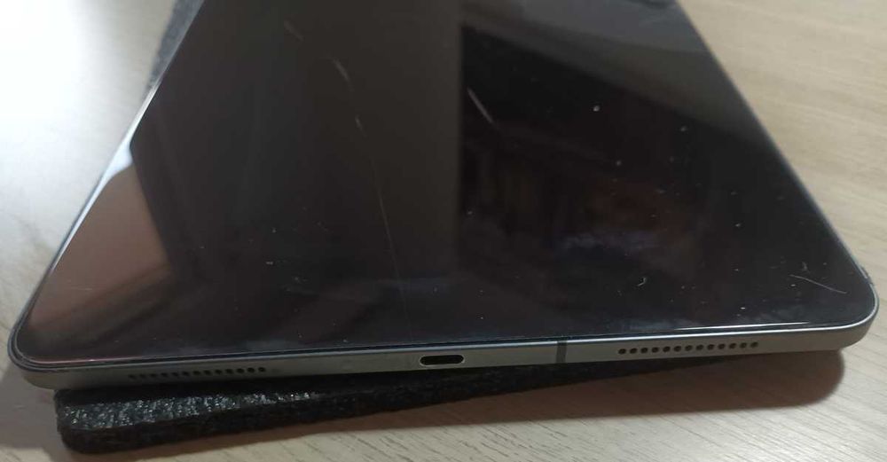 Apple iPad Pro 11" (2nd Gen) 11" 6 GB / 256 GB szary