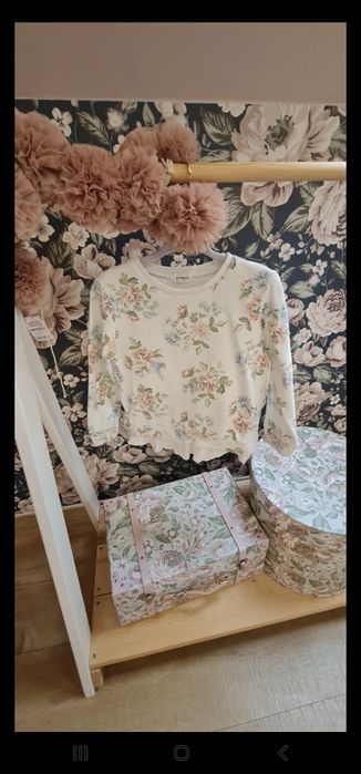 Bluza z koronką NEWBIE