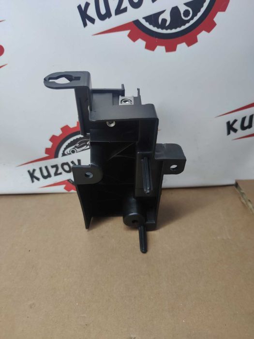 Кронштейн радіатора Jeep Cherokee 2019-