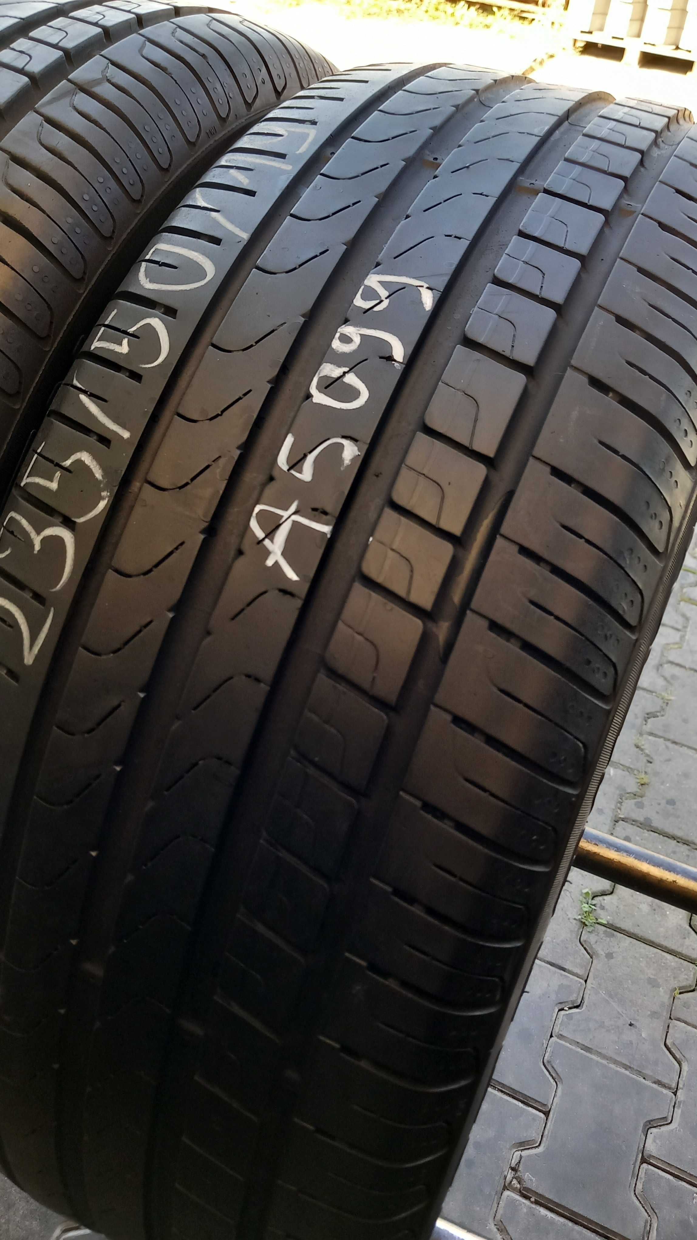 235/50/19 Pirelli Scorpion Verde Seal 99V