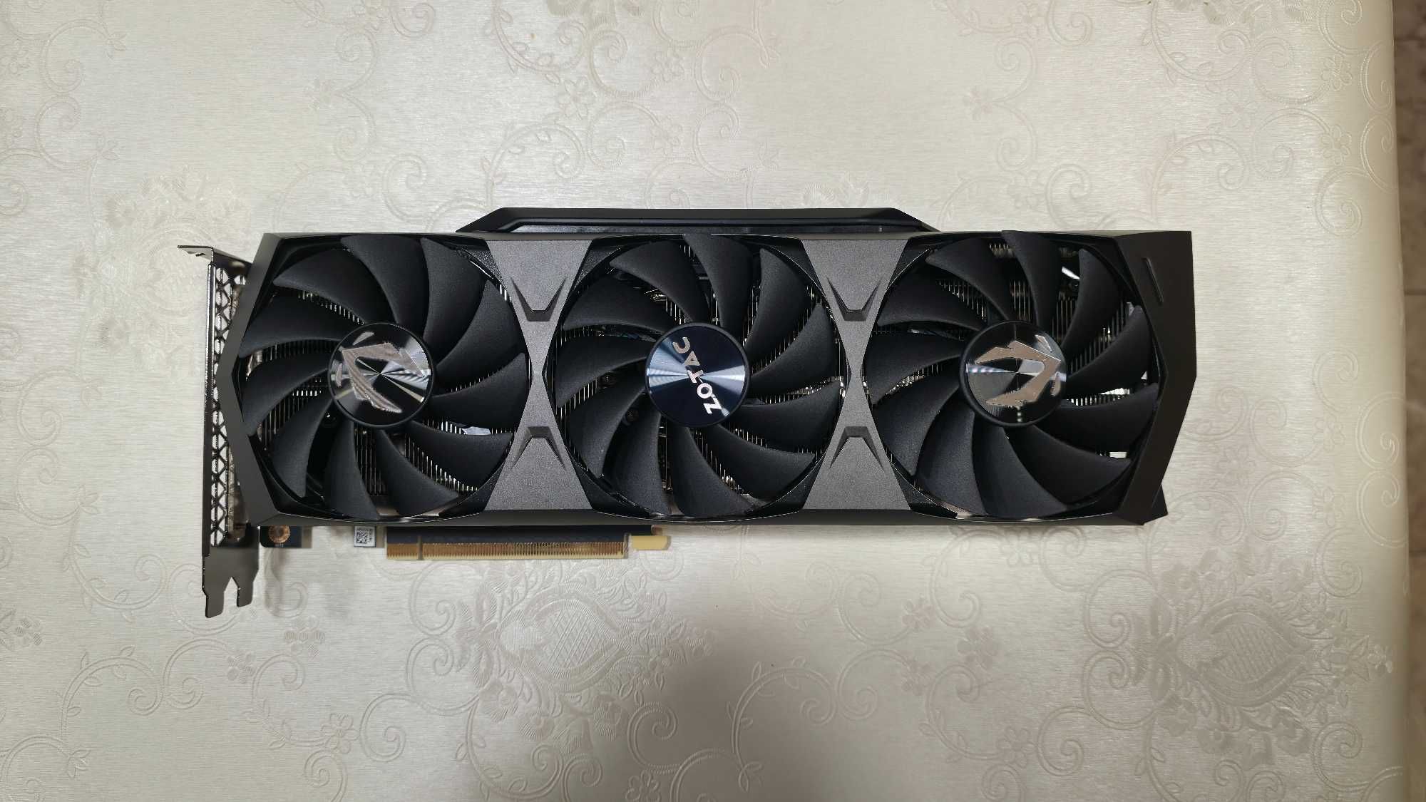 Vendo ZOTAC Gaming GeForce RTX 3070 Ti Trinity OC 8GB