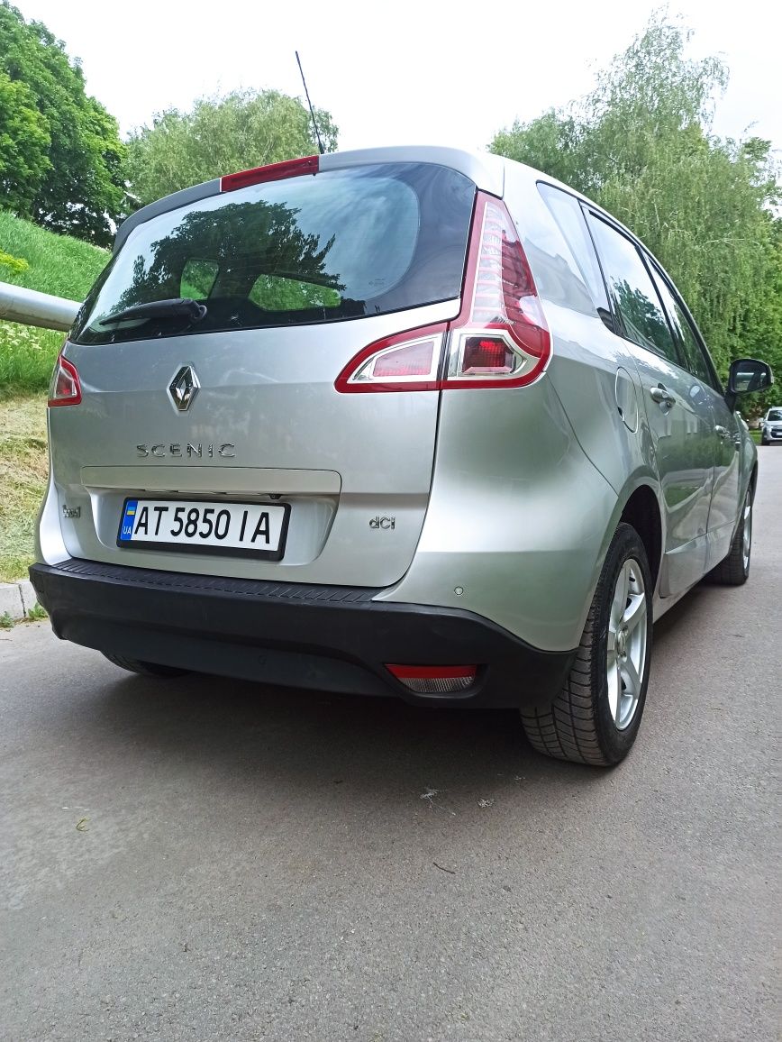 Renault Scenic 1,5 ( 2011 )