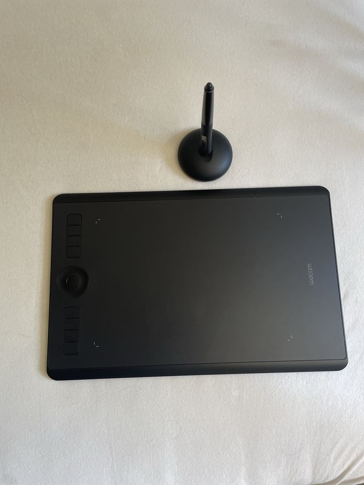 Wacom Intuos Pro M PTH-660 tablet graficzny