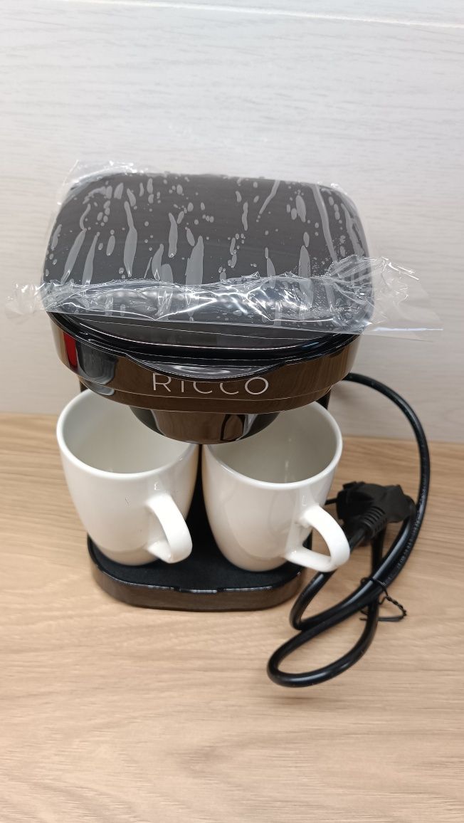 Ekspres do kawy przelewowy RICCO + 2 kubki porcelanowe.NOWY.