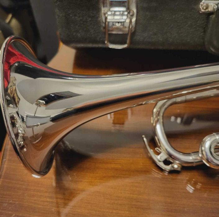 trąbka YAMAHA T100 made in Japan, jak nowa, srebrna!