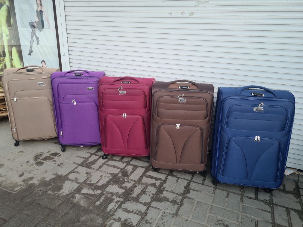 Валіза чемодан текстиль на 2 и 4 колеса