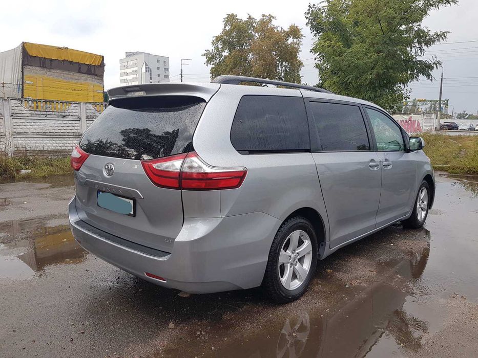 Toyota Sienna 2015год PRESTIGE