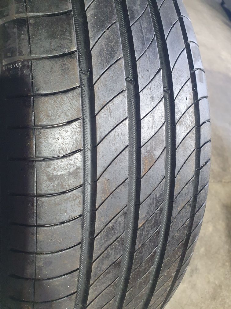 Pneus 215-65r17 Michelin como novos