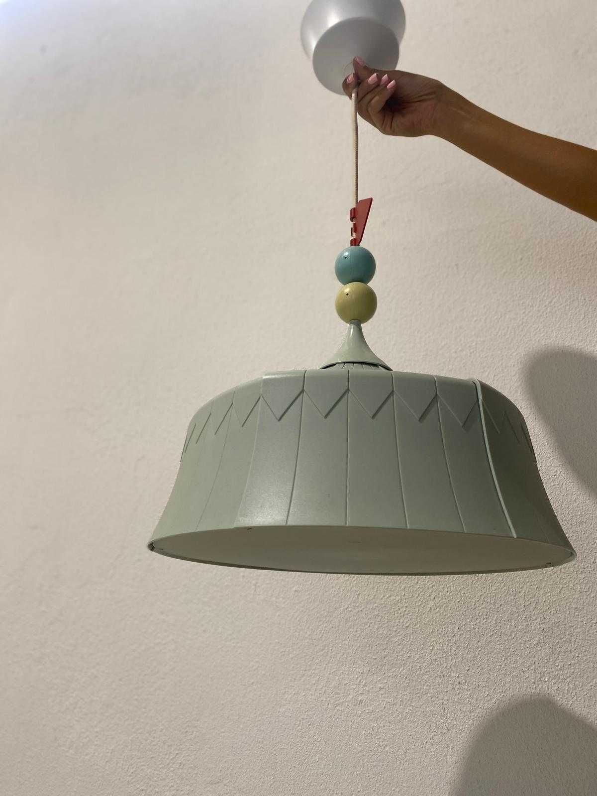 Candeeiro quarto criança