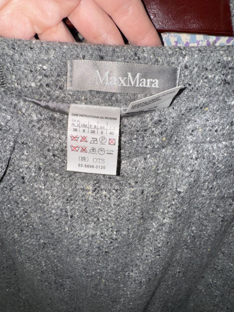 Жіночий костюм Max Mara