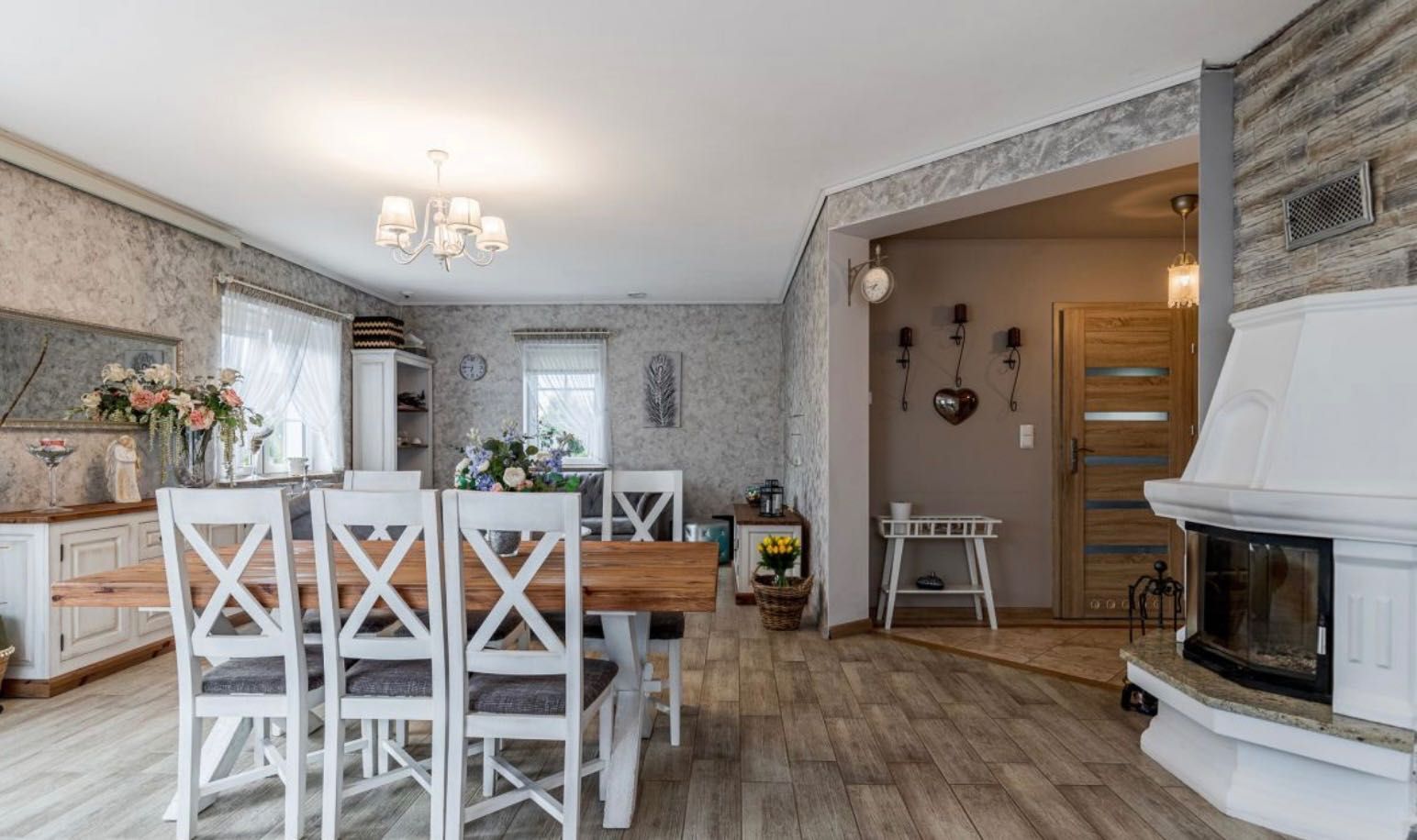 Nowoczesny dom 141 m², działka 12 arów – 20 min od Wrocławia