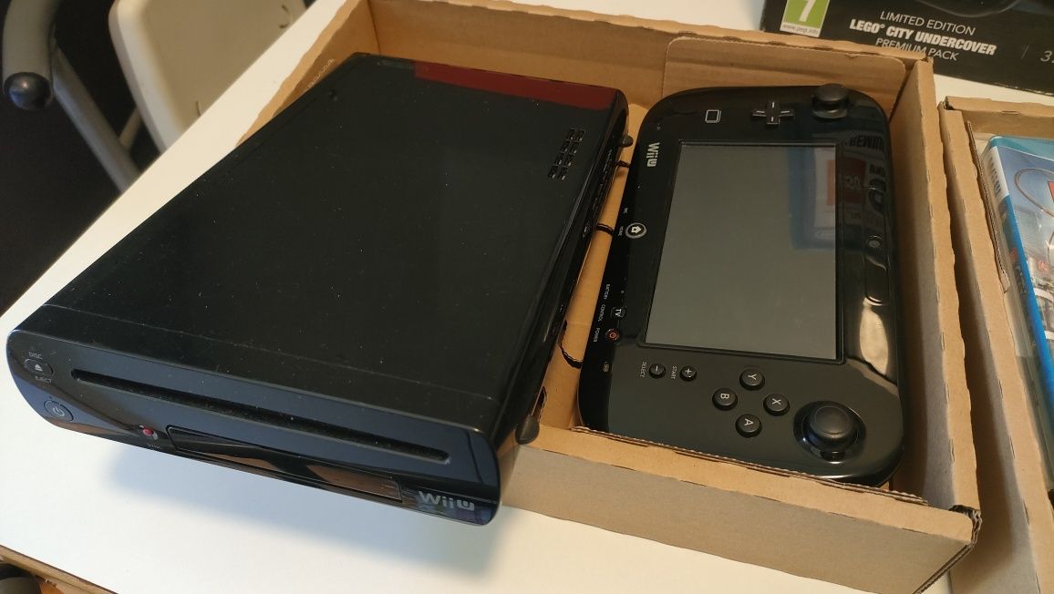 Wii U Completa na Caixa