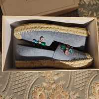 Damskie espadryle