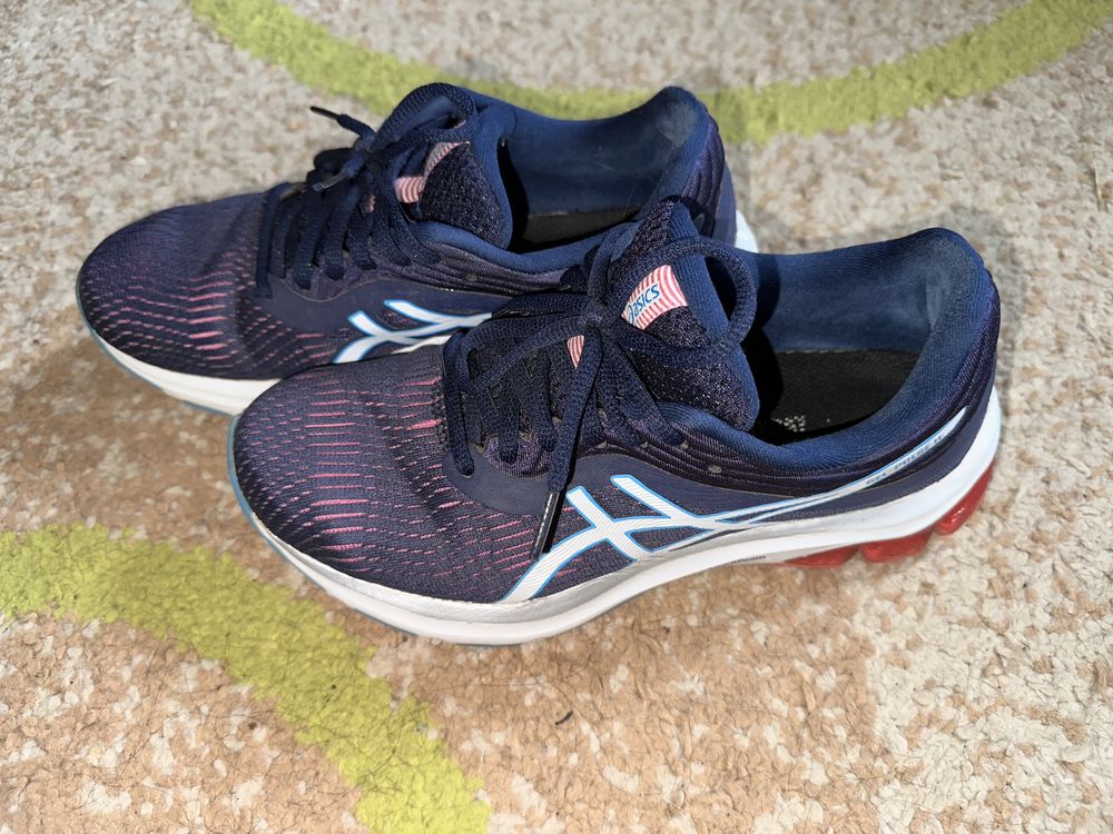 Кросівки бігові ASICS gel-pulse 11