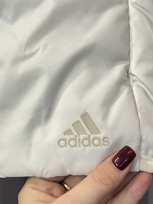 куртка біла adidas