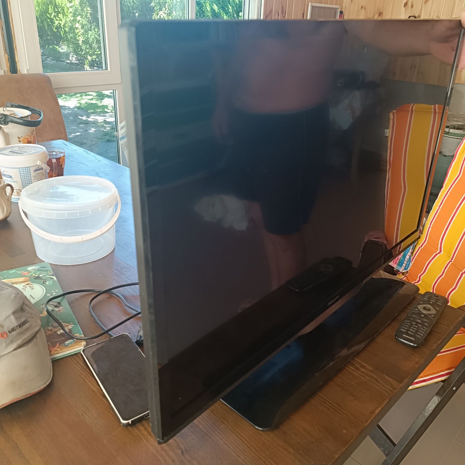 Телевізор  philips 32pfl3158t/12