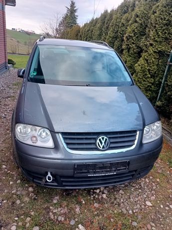 Volkswagen Touran 1.6 fsi 115KM