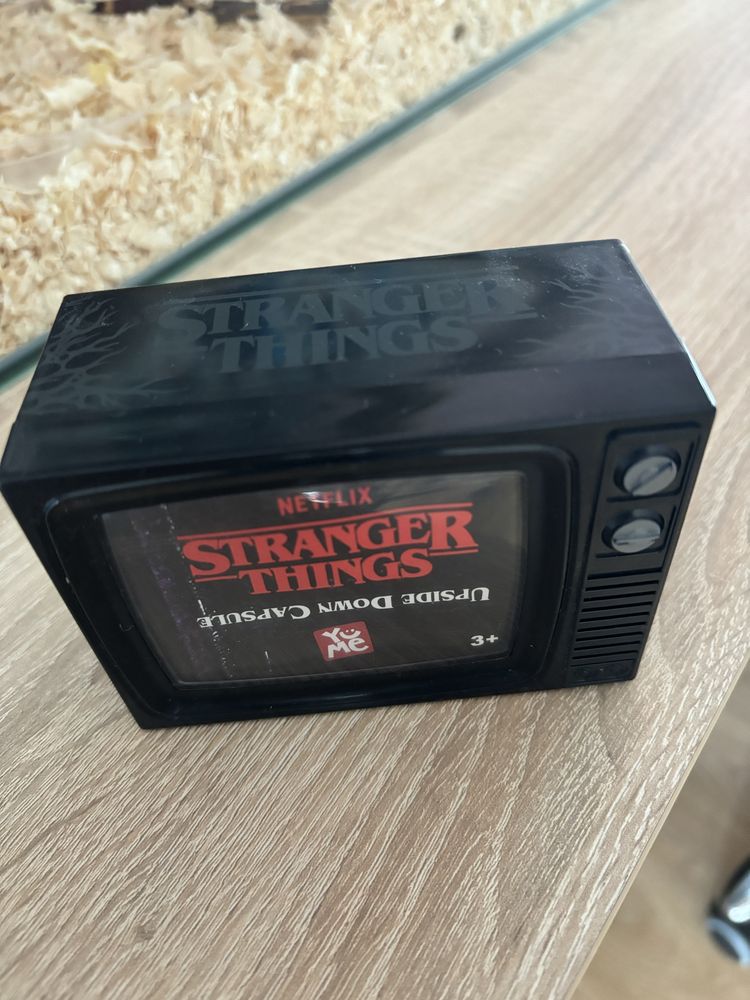 Stranger Things Upside Down telewizor figurka