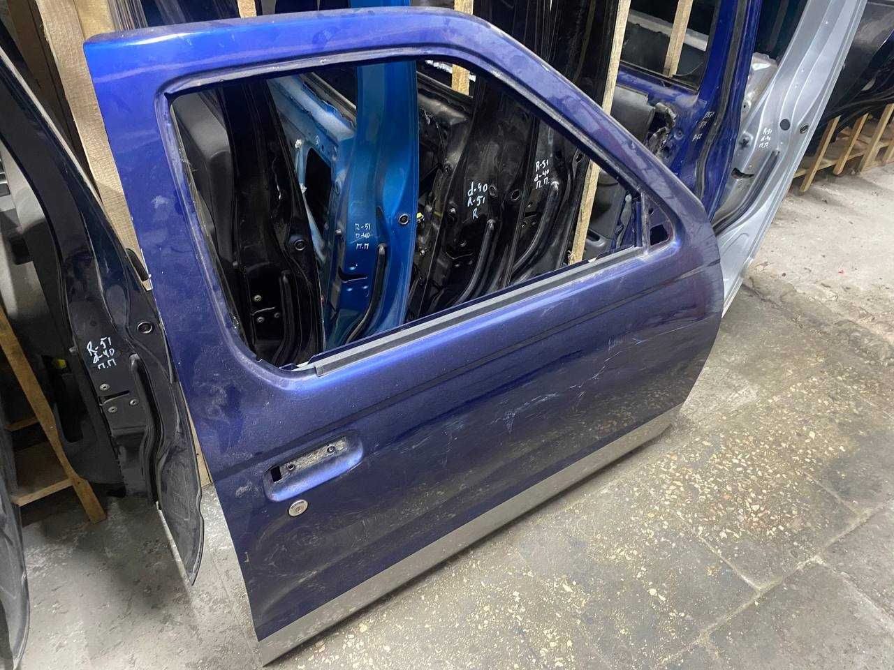 Двері дверка задня передня двери навара Д22 Nissan Navara D22