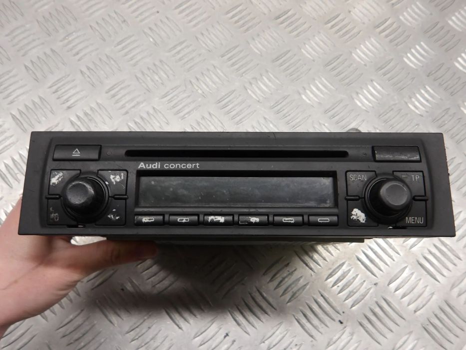 AUDI A2 1.4 TDI 99-05r. RADIO RADIOODTWARZACZ 8E0035186J