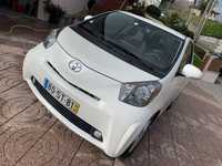 Vende-se Toyota IQ