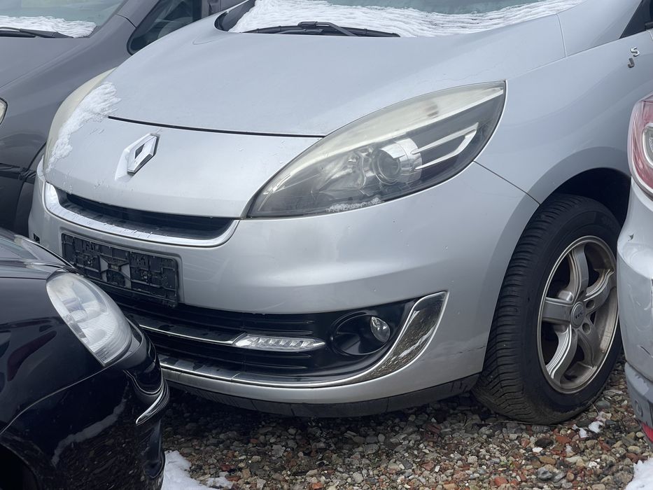 Авторозборка сценік 3 ресталінг запчастини двигун ляда двері фара стоп