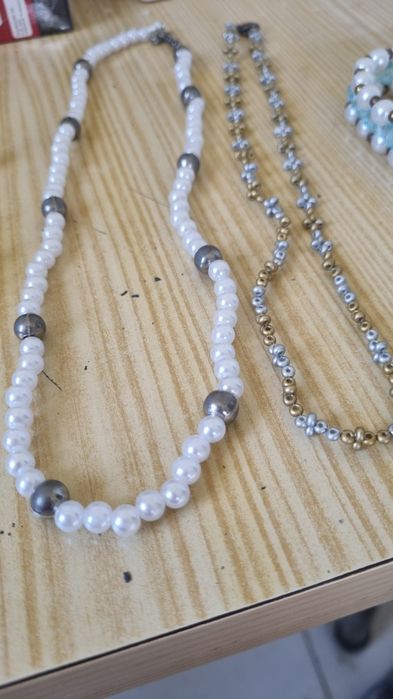 Feito por encomenda.  Feito a mão