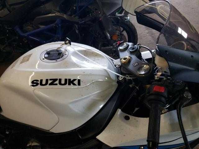 Suzuki GSX-R750 2023