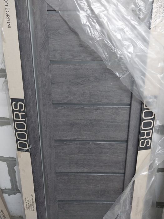 Двери межкомнатные, в наличии и под заказ.Витринные полотна от 900 гр