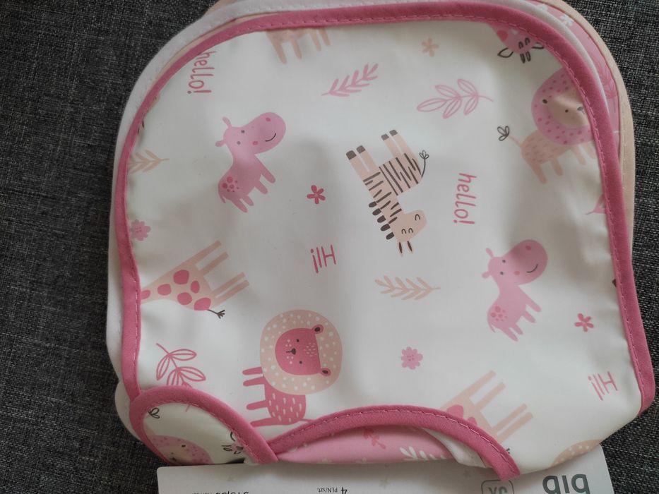 Nowy zestaw śliniakòw